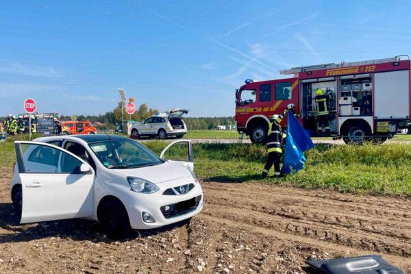 Vaterstetten: Schwerer Verkehrsunfall zwischen Motorrad und PKW